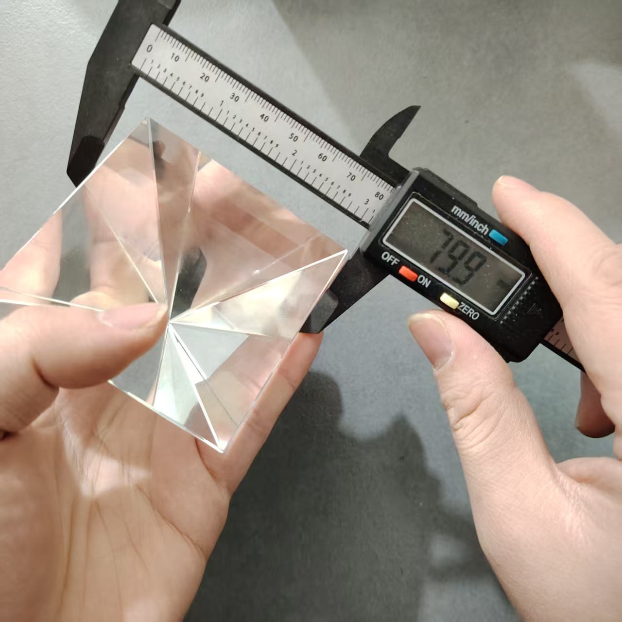 1PC 80mm Viereckige Pyramide P – Photography Lighting Test Bewertung und Preis