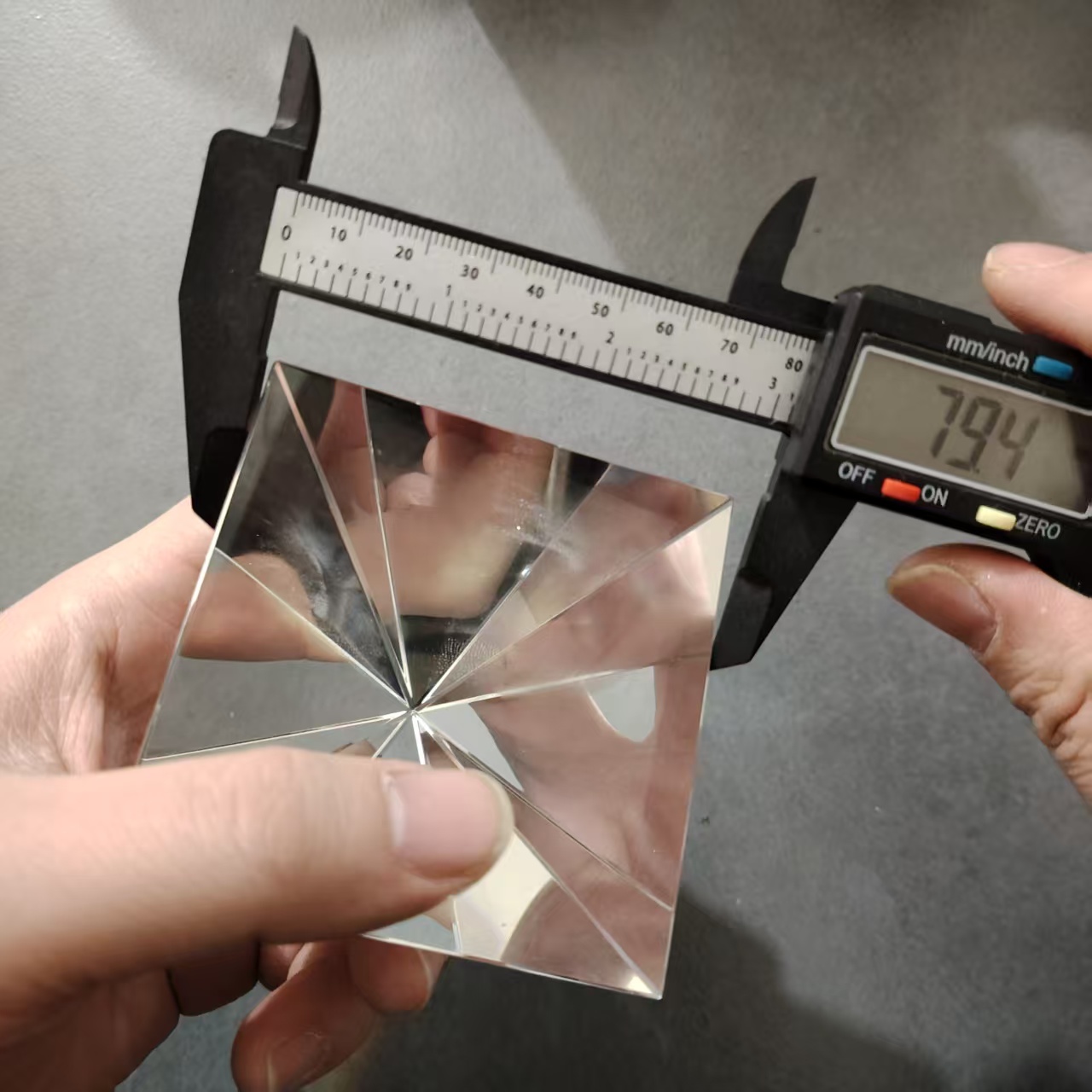 1PC 80mm Viereckige Pyramide P – Photography Lighting Test Bewertung und Preis